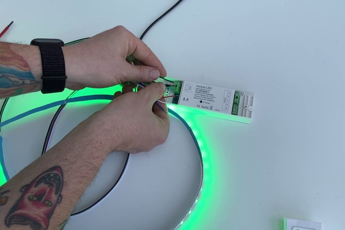 How to Fix LED Lights that Displaying Different Colors
